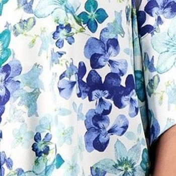 Breezies Women's Top Sz M Lounge All Over Floral Button Front Blue A574425