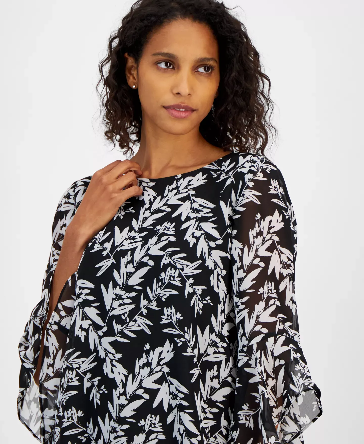 Kasper Women's Top Petite PL Printed Crewneck Bell-Sleeve Blouse,